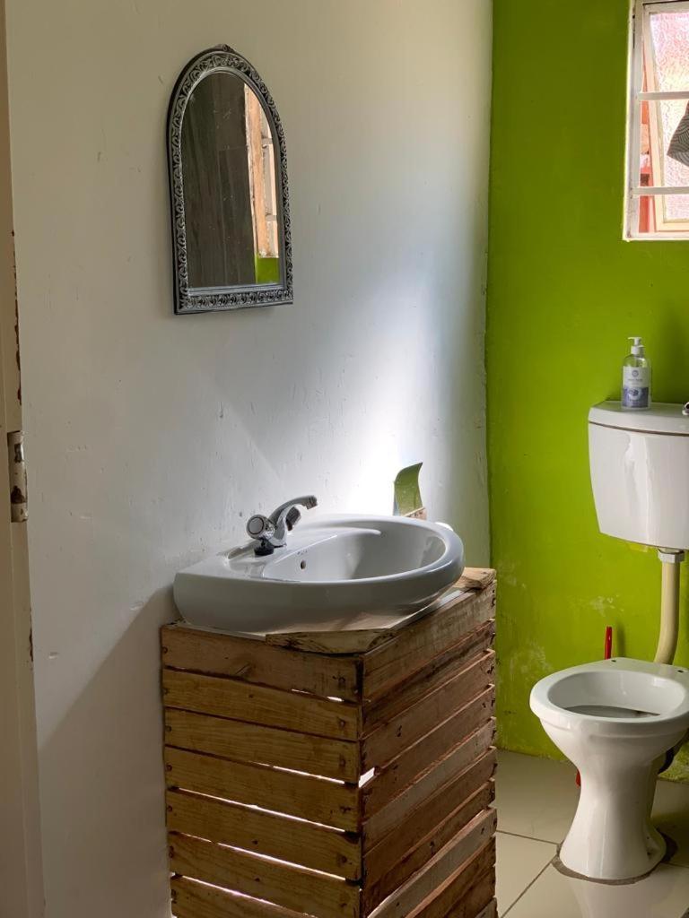 Jungle Breeze Home Stay Kasane Exterior foto