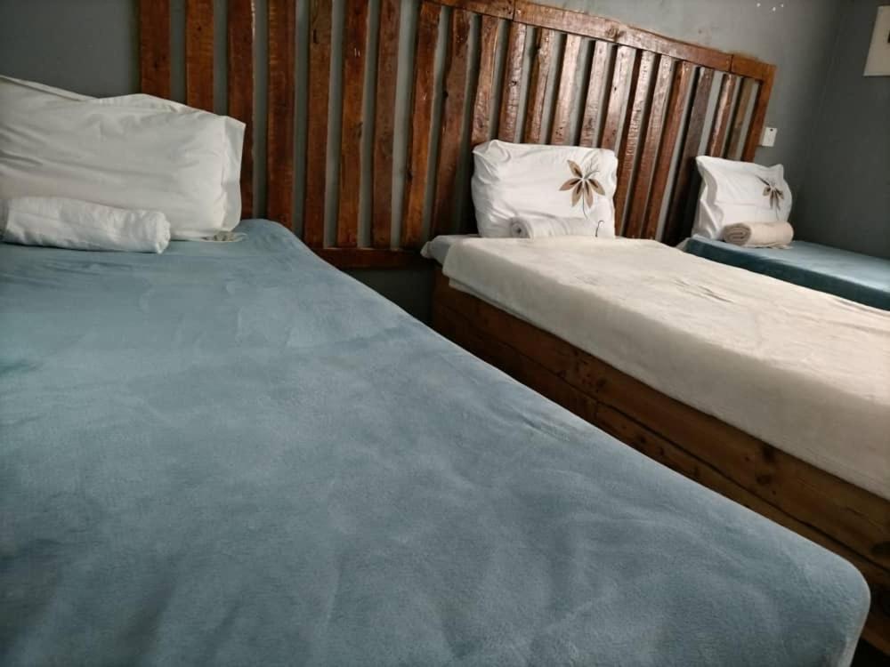Jungle Breeze Home Stay Kasane Exterior foto