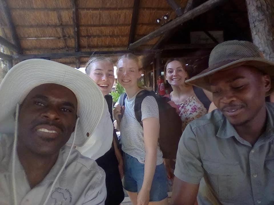 Jungle Breeze Home Stay Kasane Exterior foto